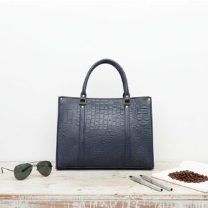 Sophisticated Faux Leather Croc-Embossed Tote Bag